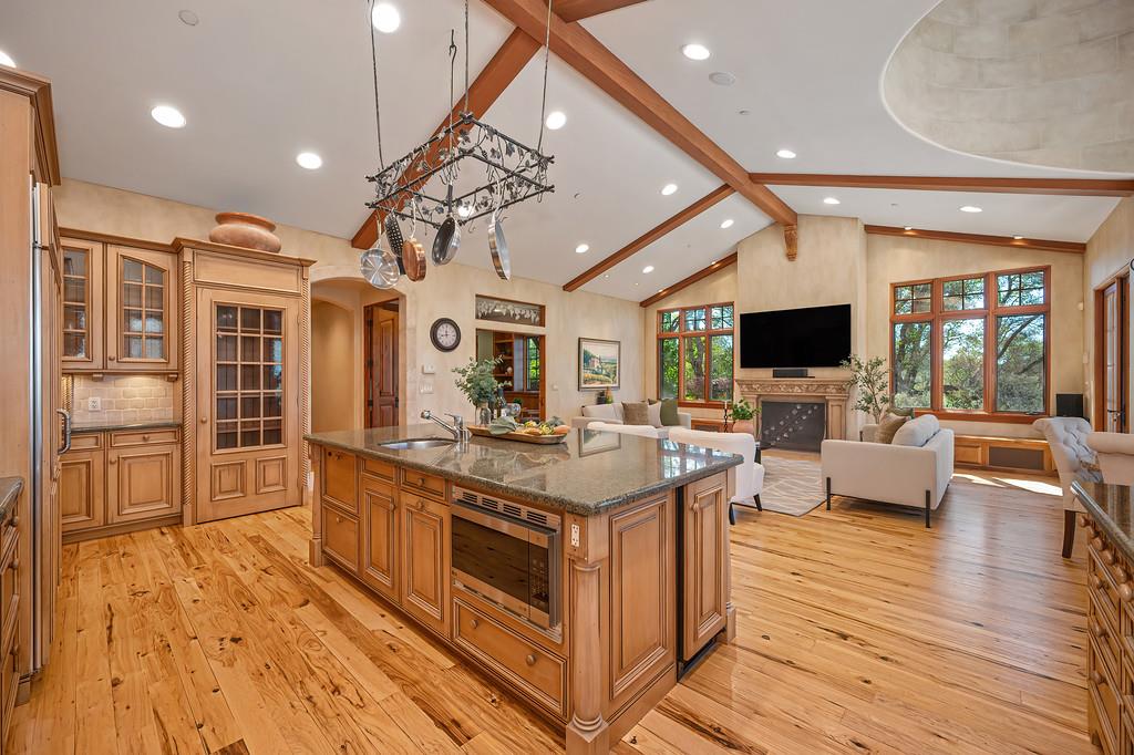 4501 Lake Forest Drive