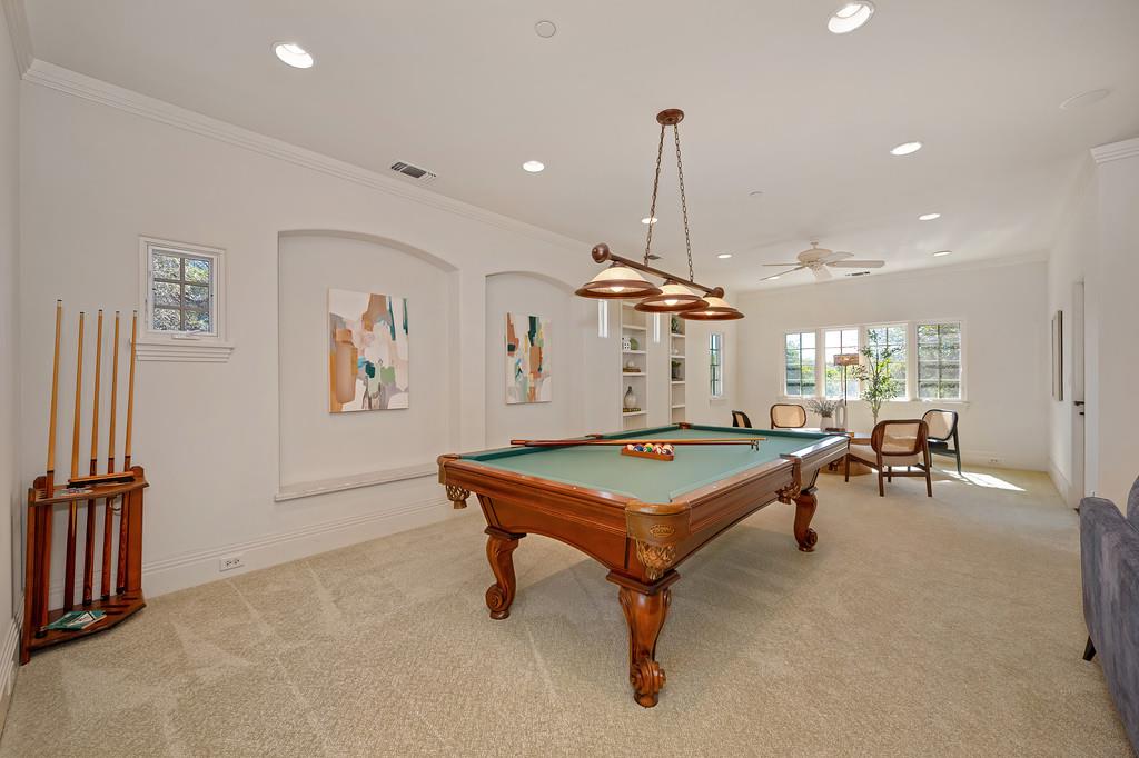 4501 Lake Forest Drive