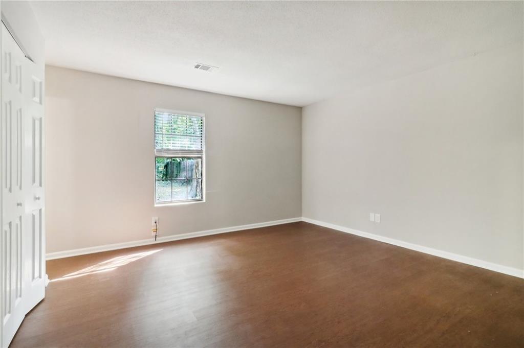 5233 McCarter Station