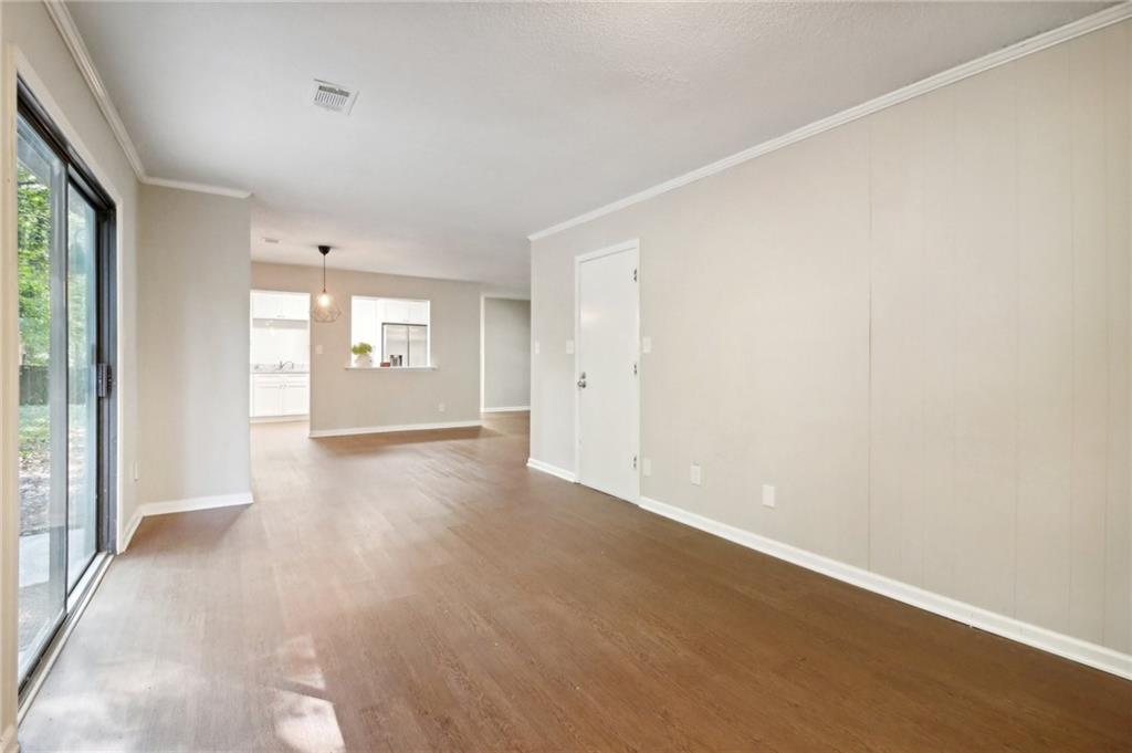 5233 McCarter Station