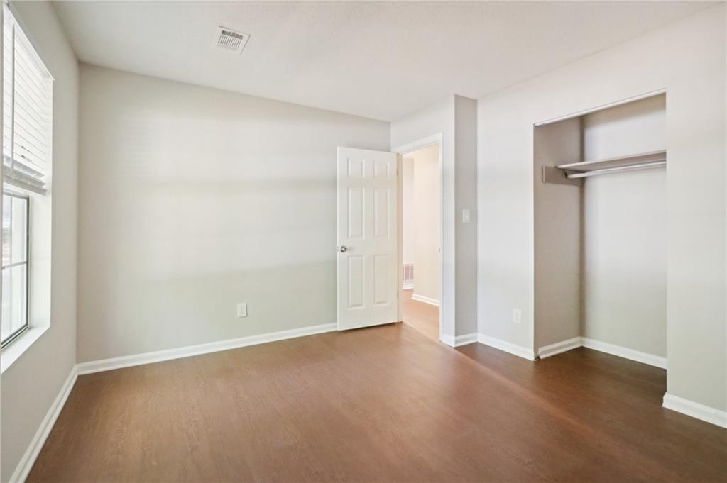 5233 McCarter Station