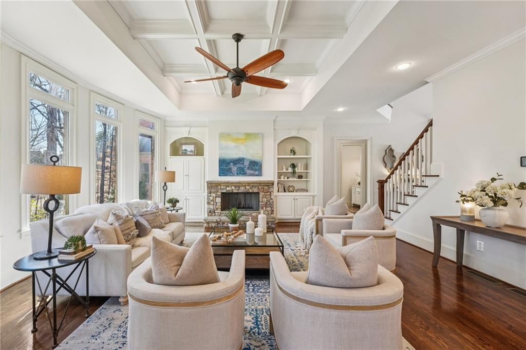 1416 Falkirk Lane NW