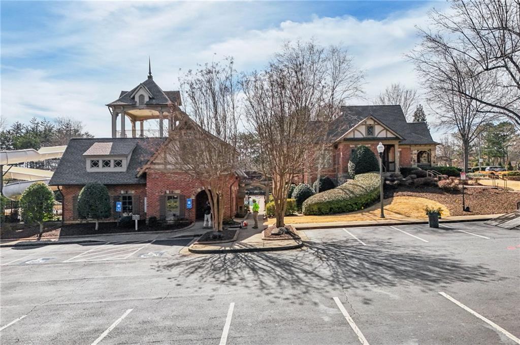 1416 Falkirk Lane NW