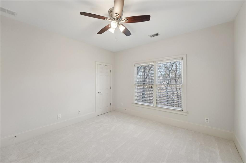 1416 Falkirk Lane NW