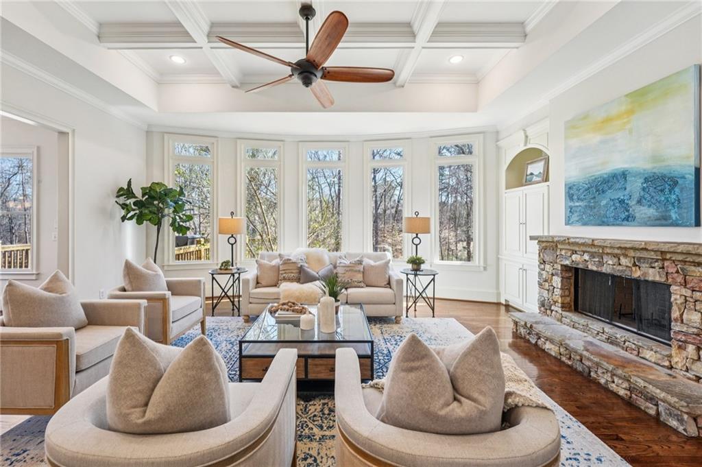 1416 Falkirk Lane NW