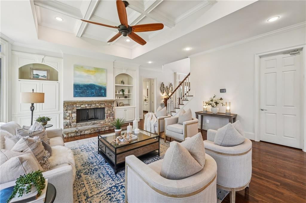 1416 Falkirk Lane NW