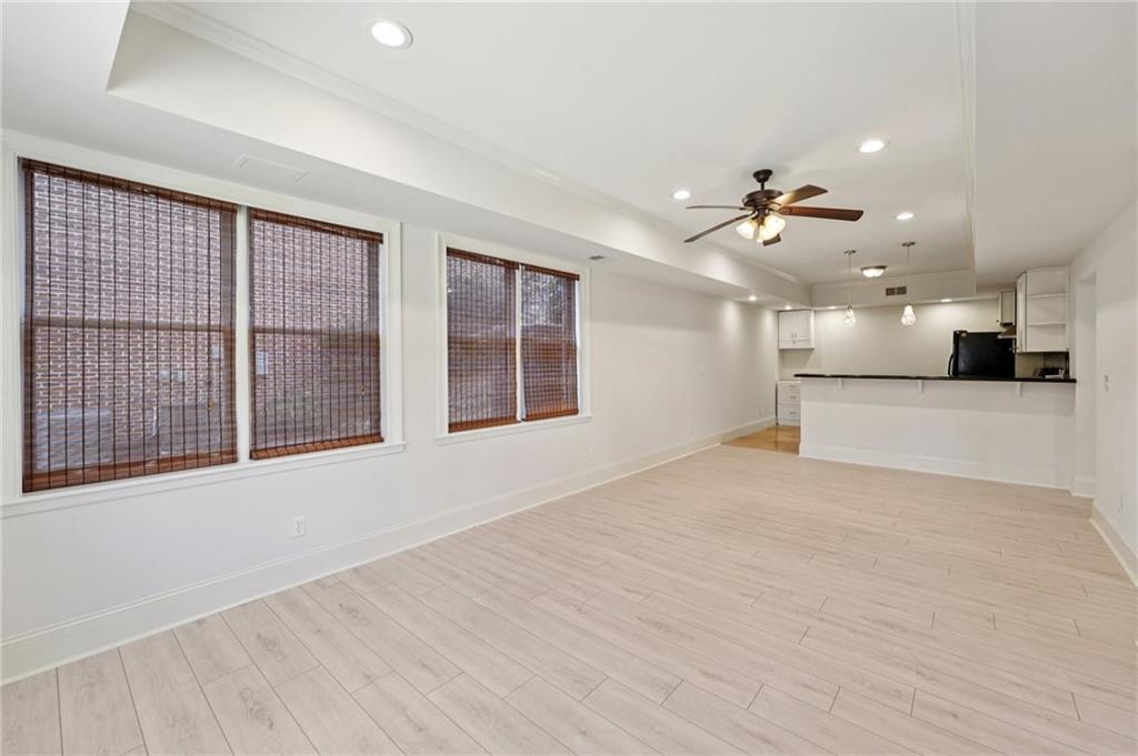 1416 Falkirk Lane NW