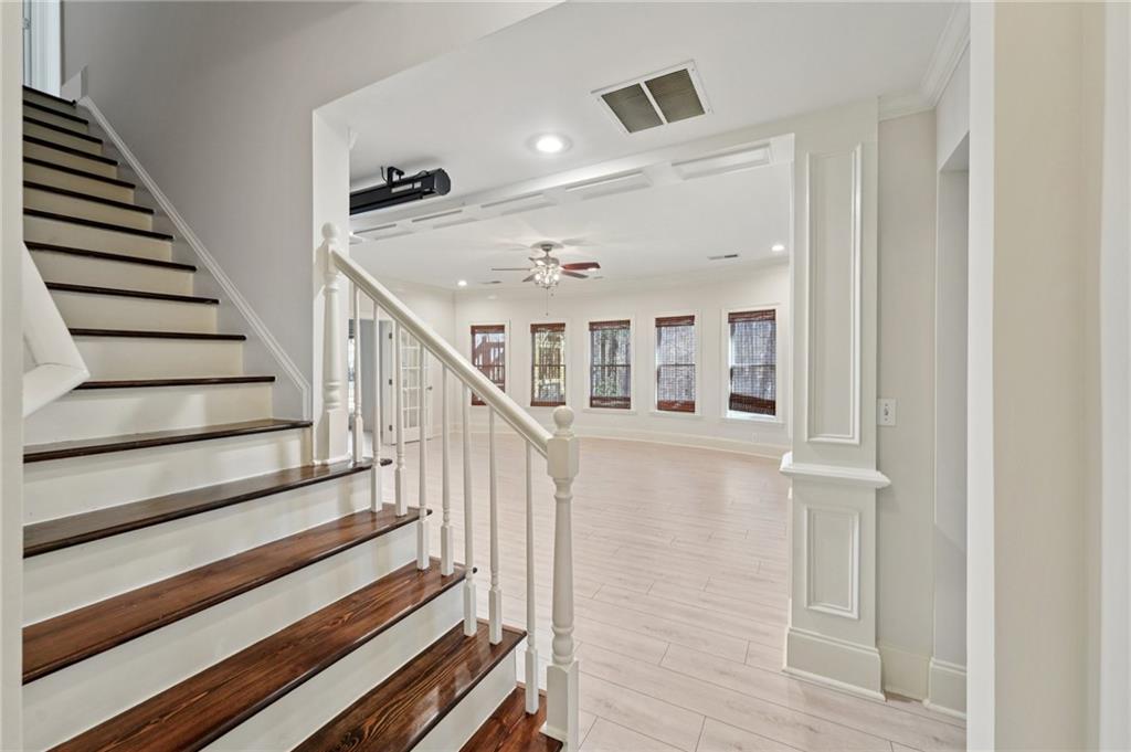 1416 Falkirk Lane NW