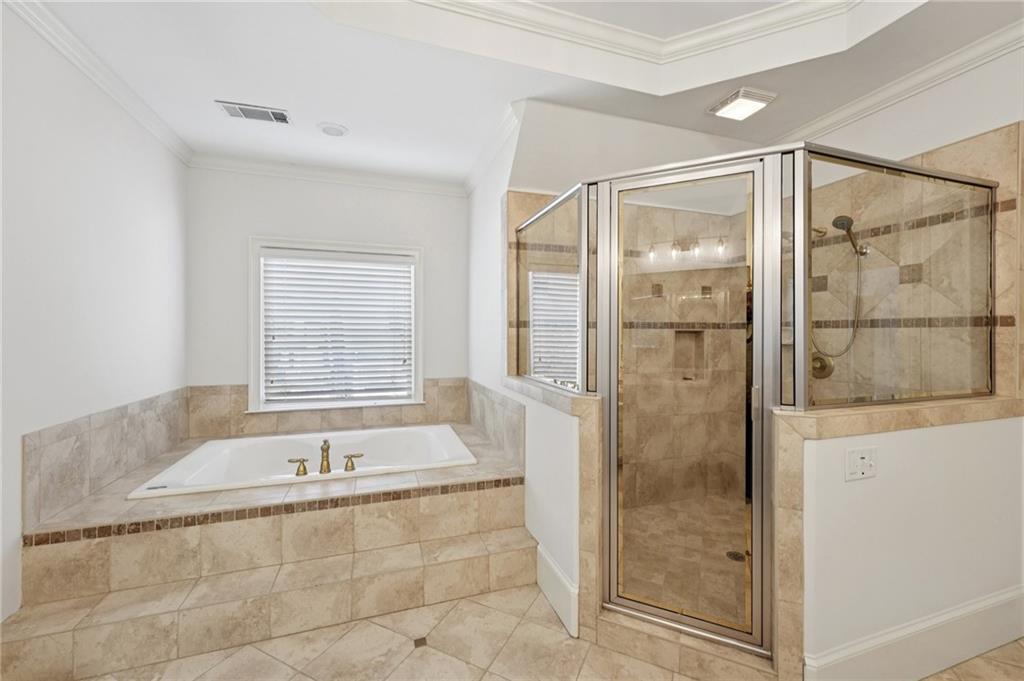 1416 Falkirk Lane NW