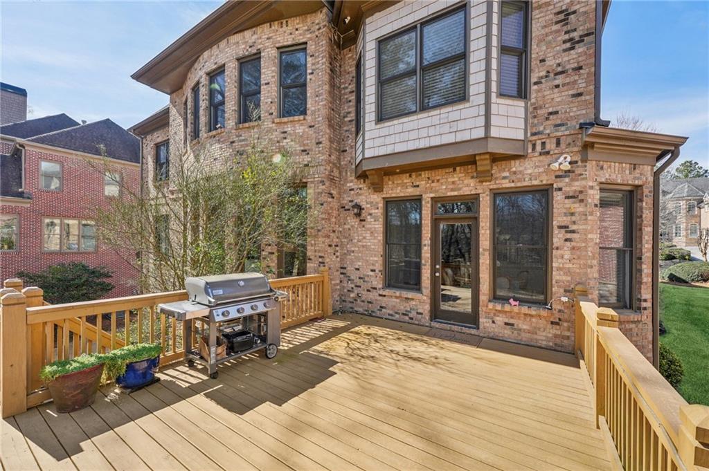 1416 Falkirk Lane NW