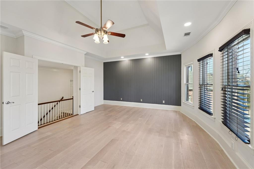 1416 Falkirk Lane NW