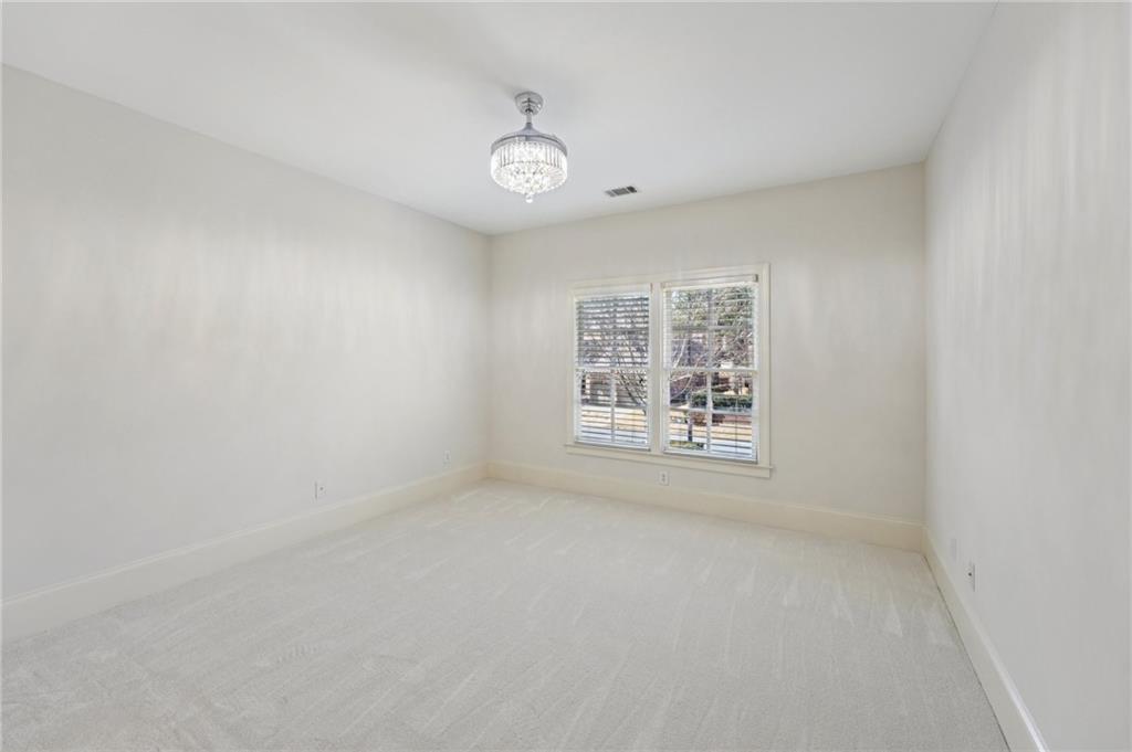 1416 Falkirk Lane NW