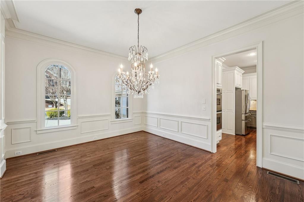 1416 Falkirk Lane NW