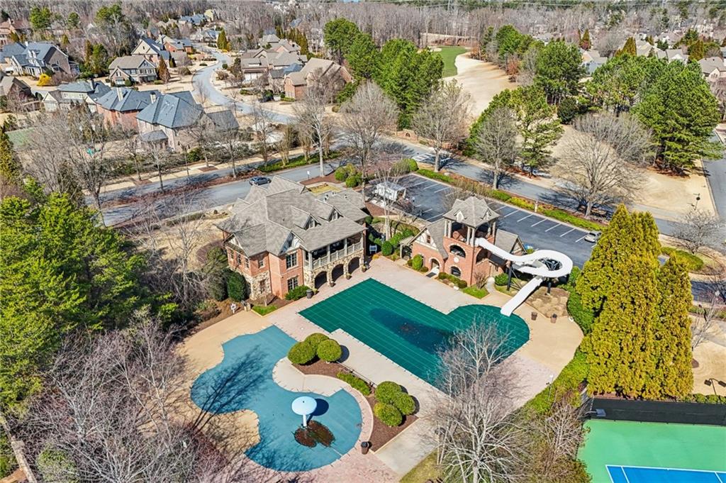 1416 Falkirk Lane NW