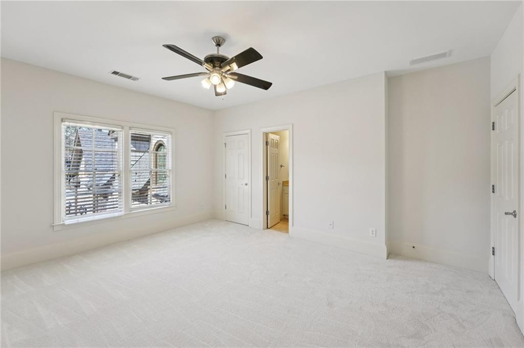 1416 Falkirk Lane NW