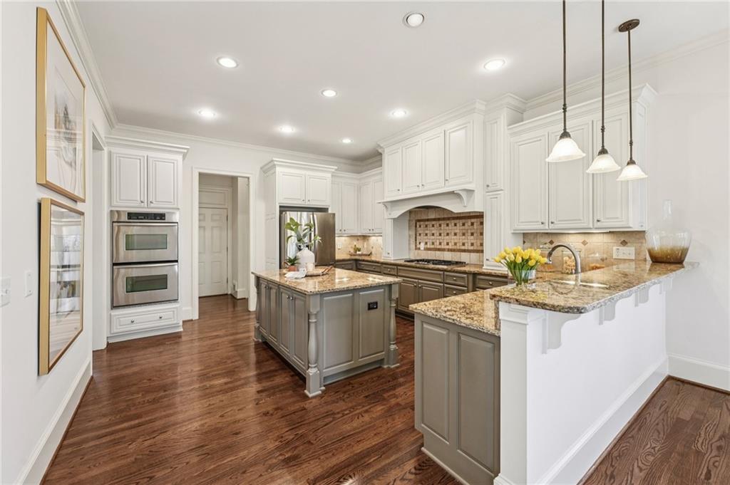 1416 Falkirk Lane NW