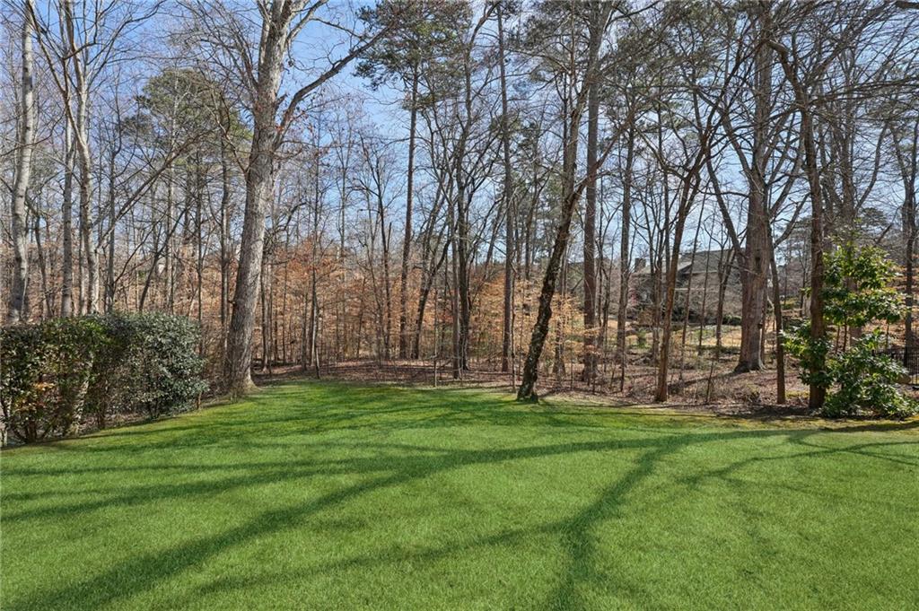 1416 Falkirk Lane NW