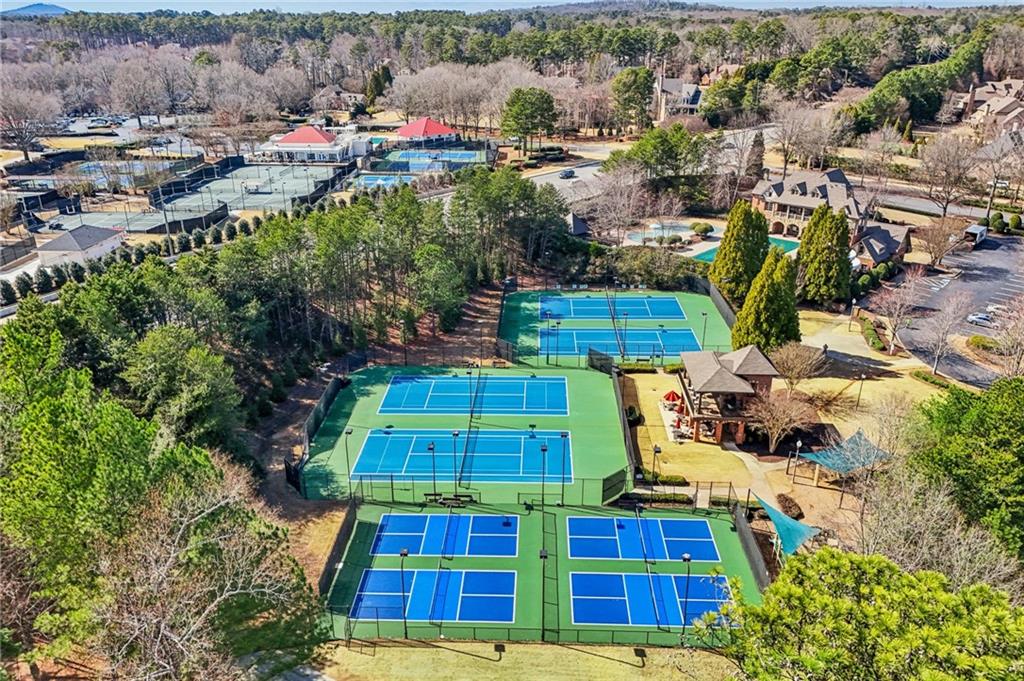 1416 Falkirk Lane NW