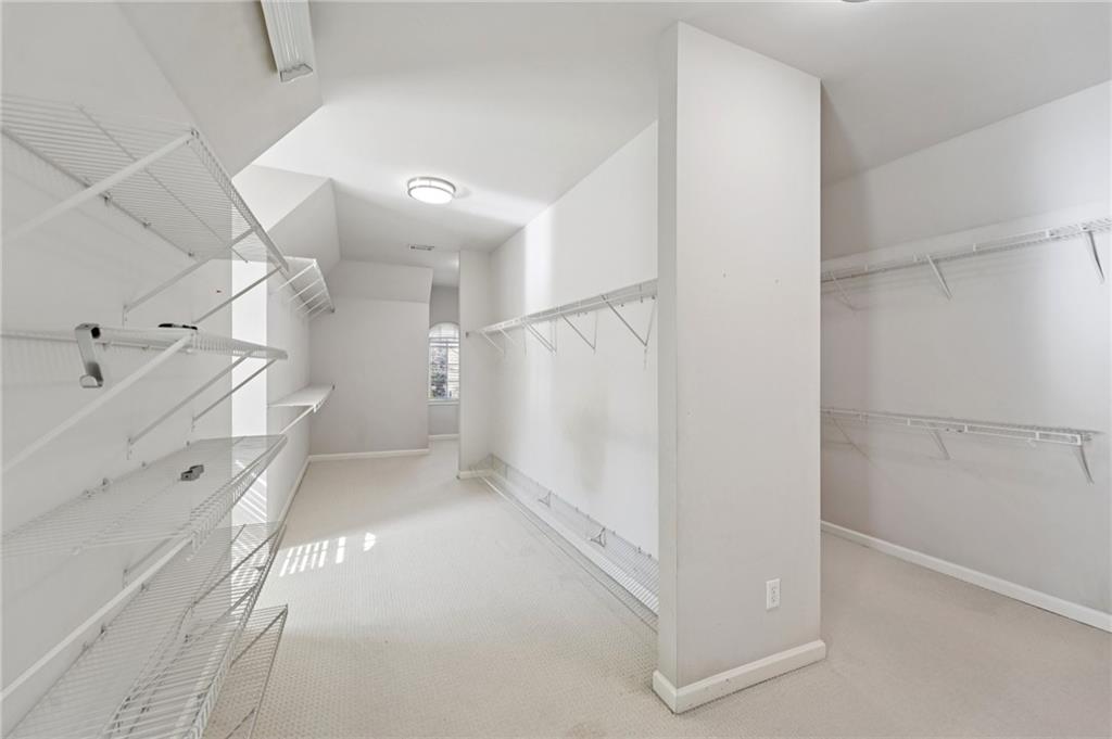 1416 Falkirk Lane NW