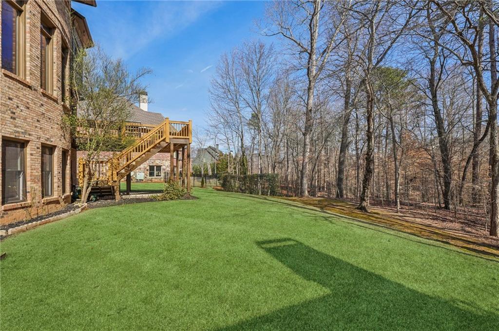 1416 Falkirk Lane NW