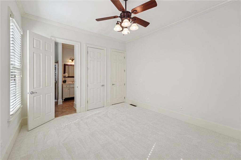 1416 Falkirk Lane NW