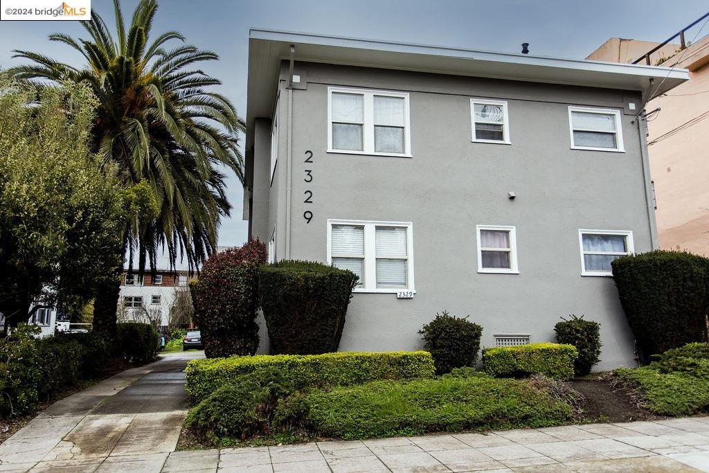 2329 Parker St