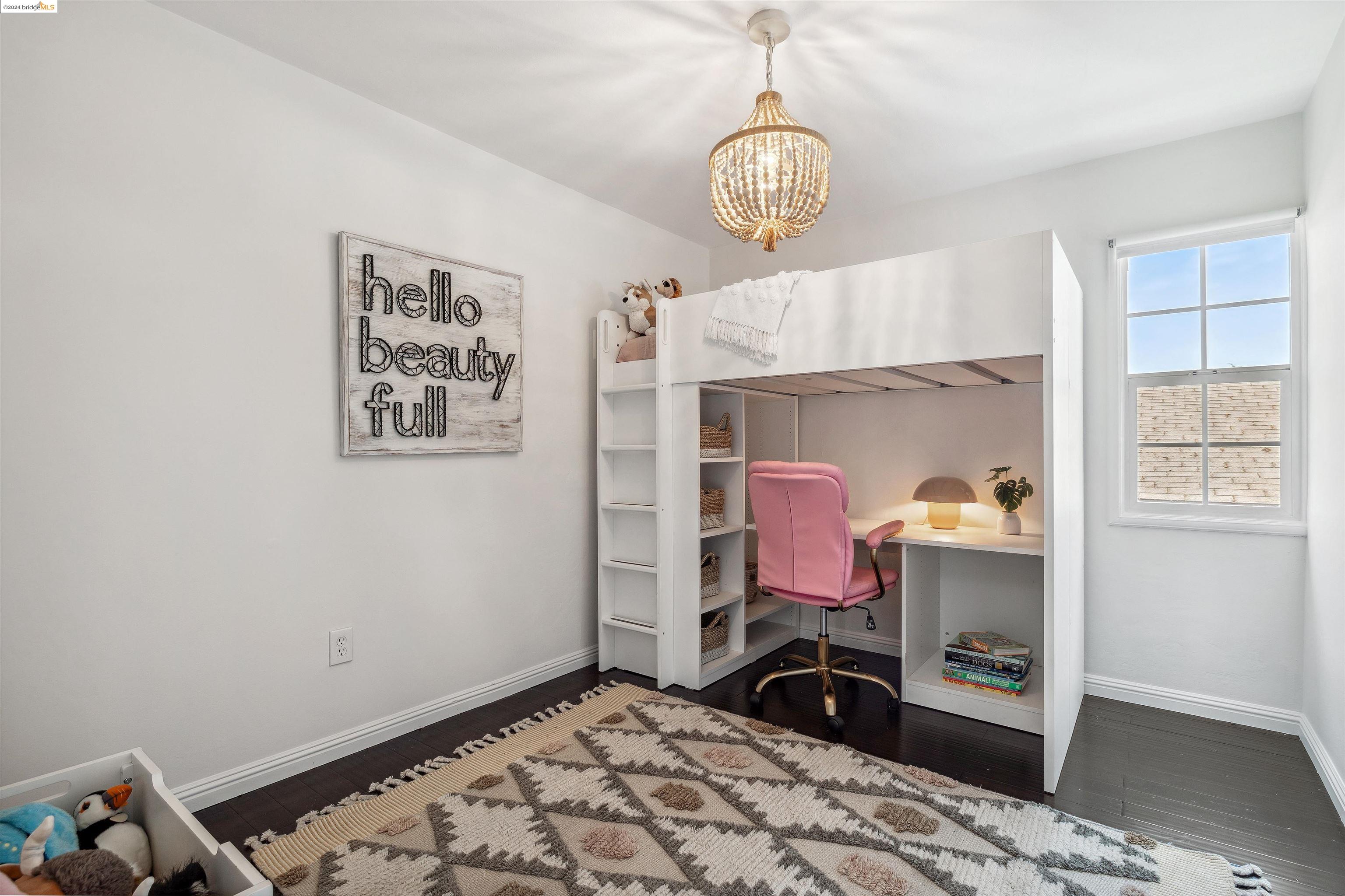 4163 Rifle Ln