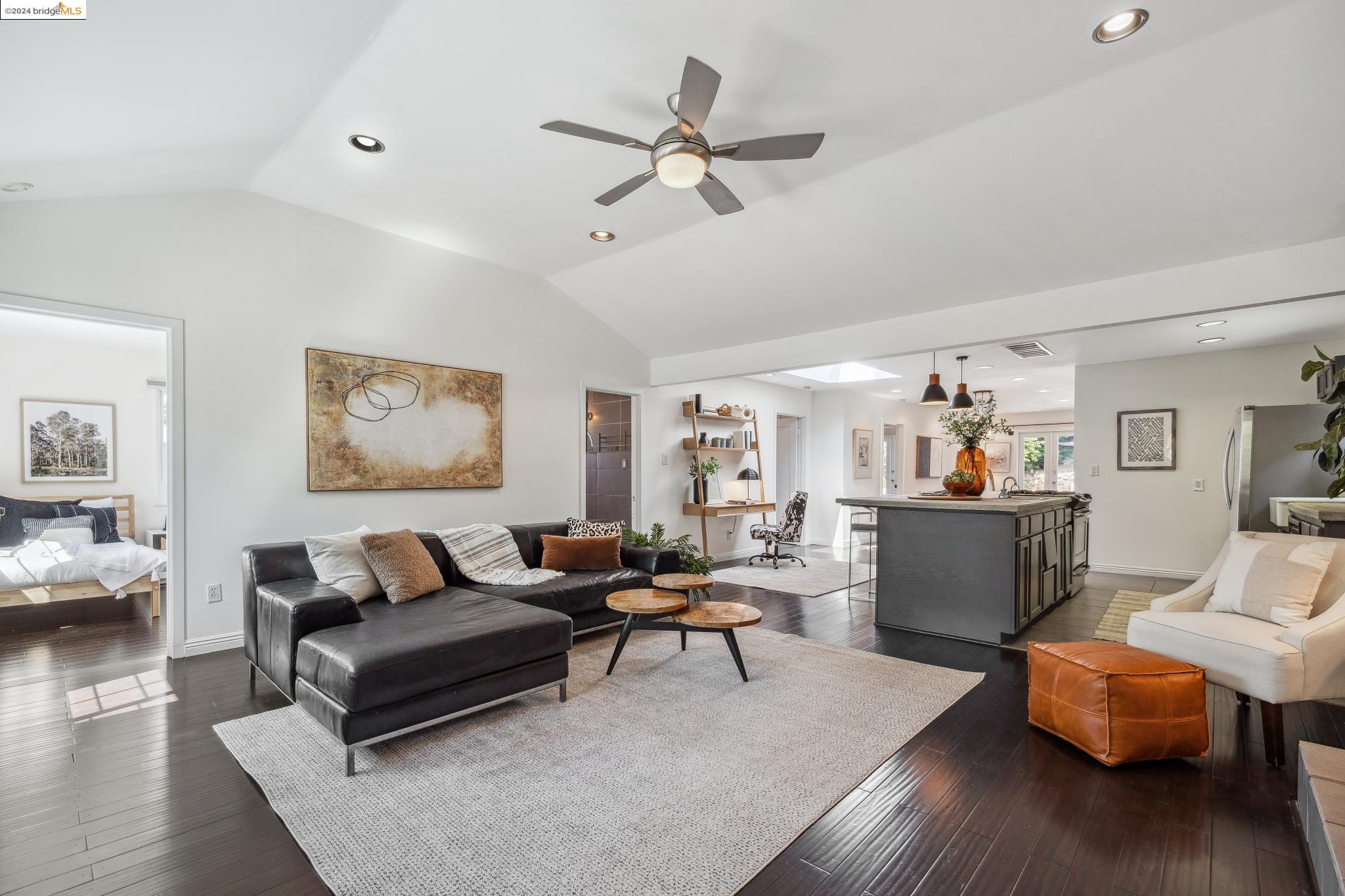 4163 Rifle Ln
