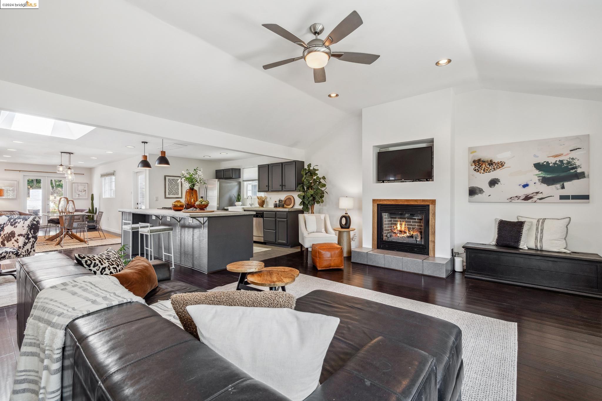 4163 Rifle Ln
