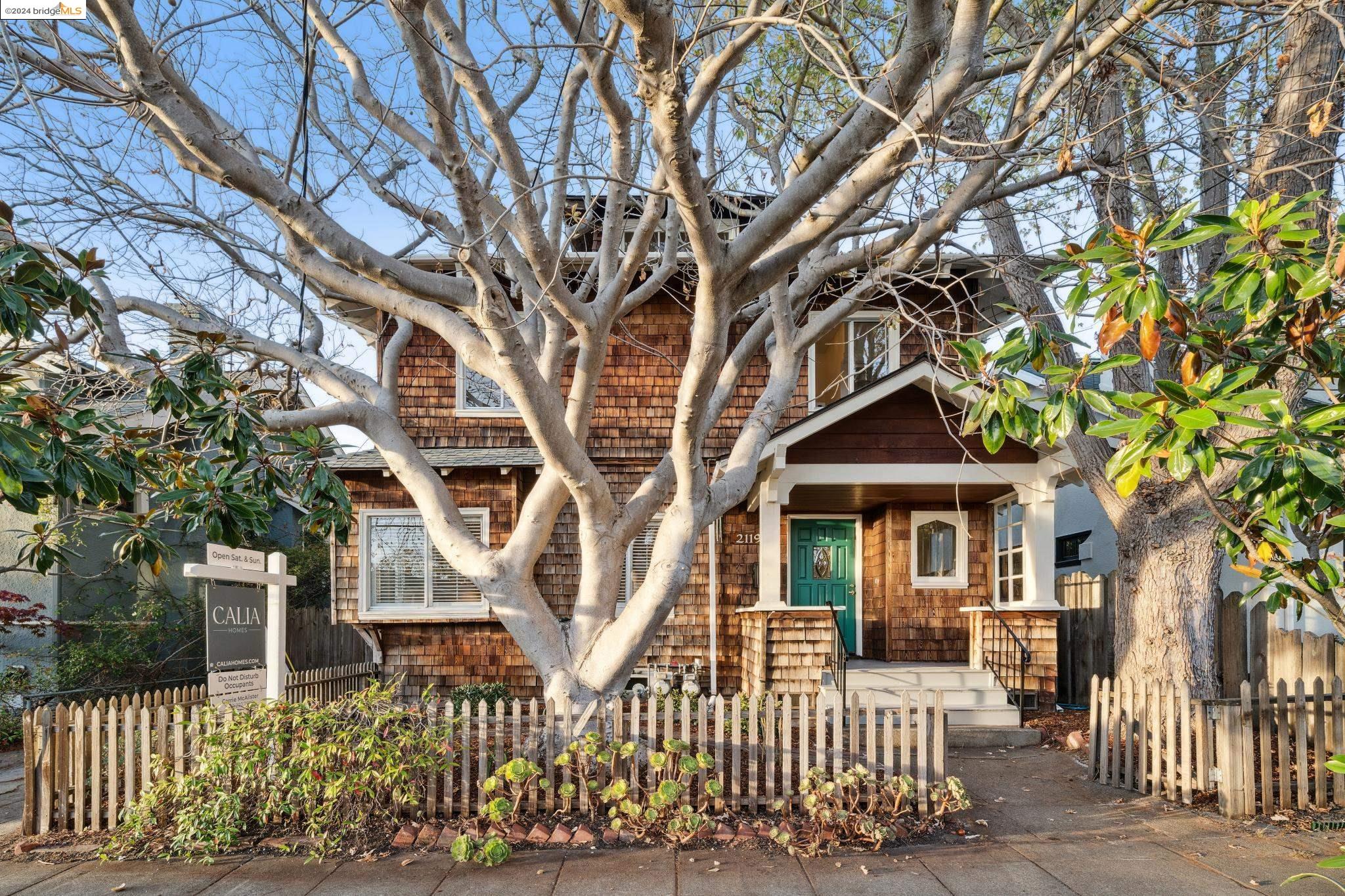2119 Woolsey St