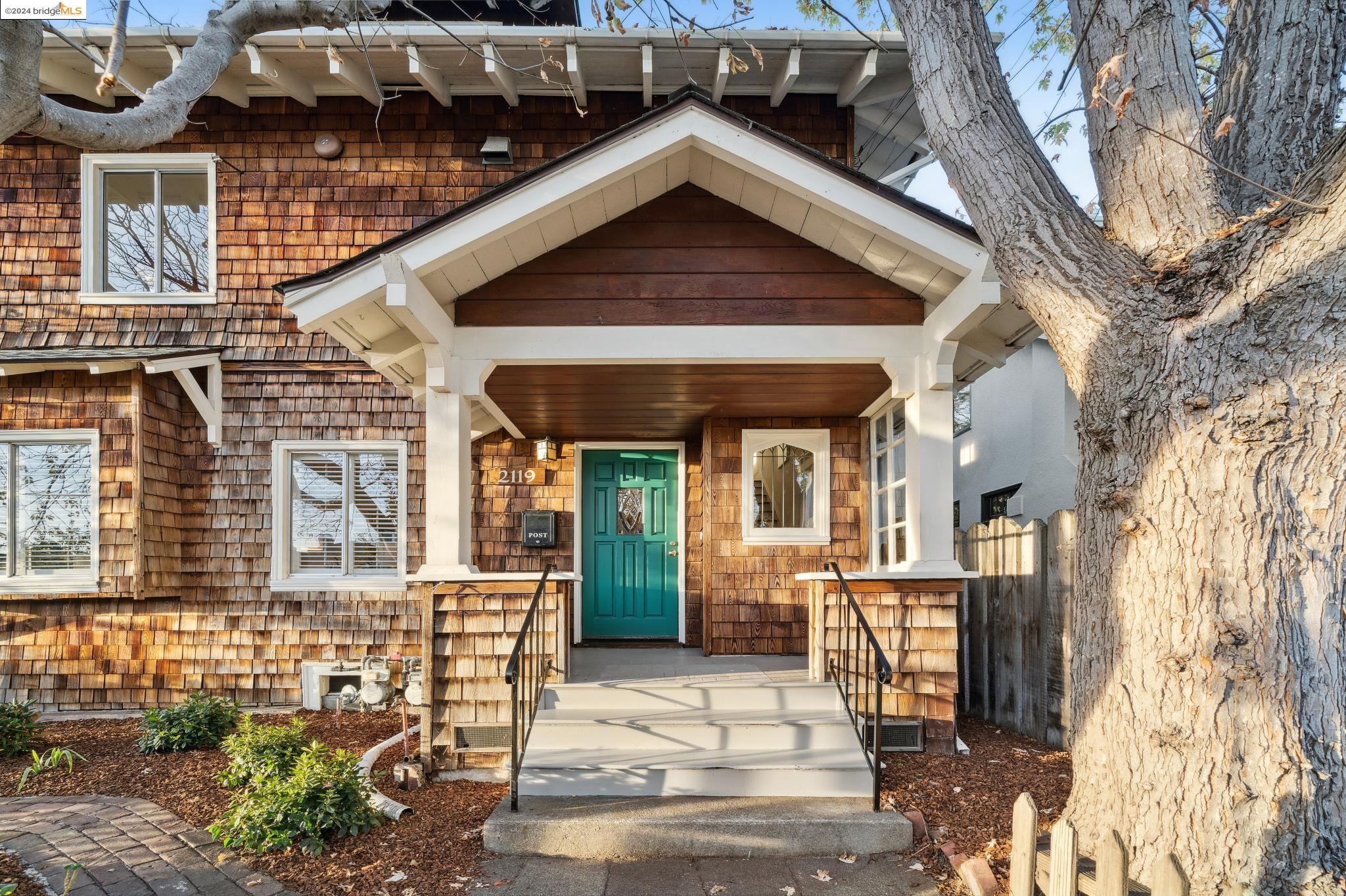 2119 Woolsey St