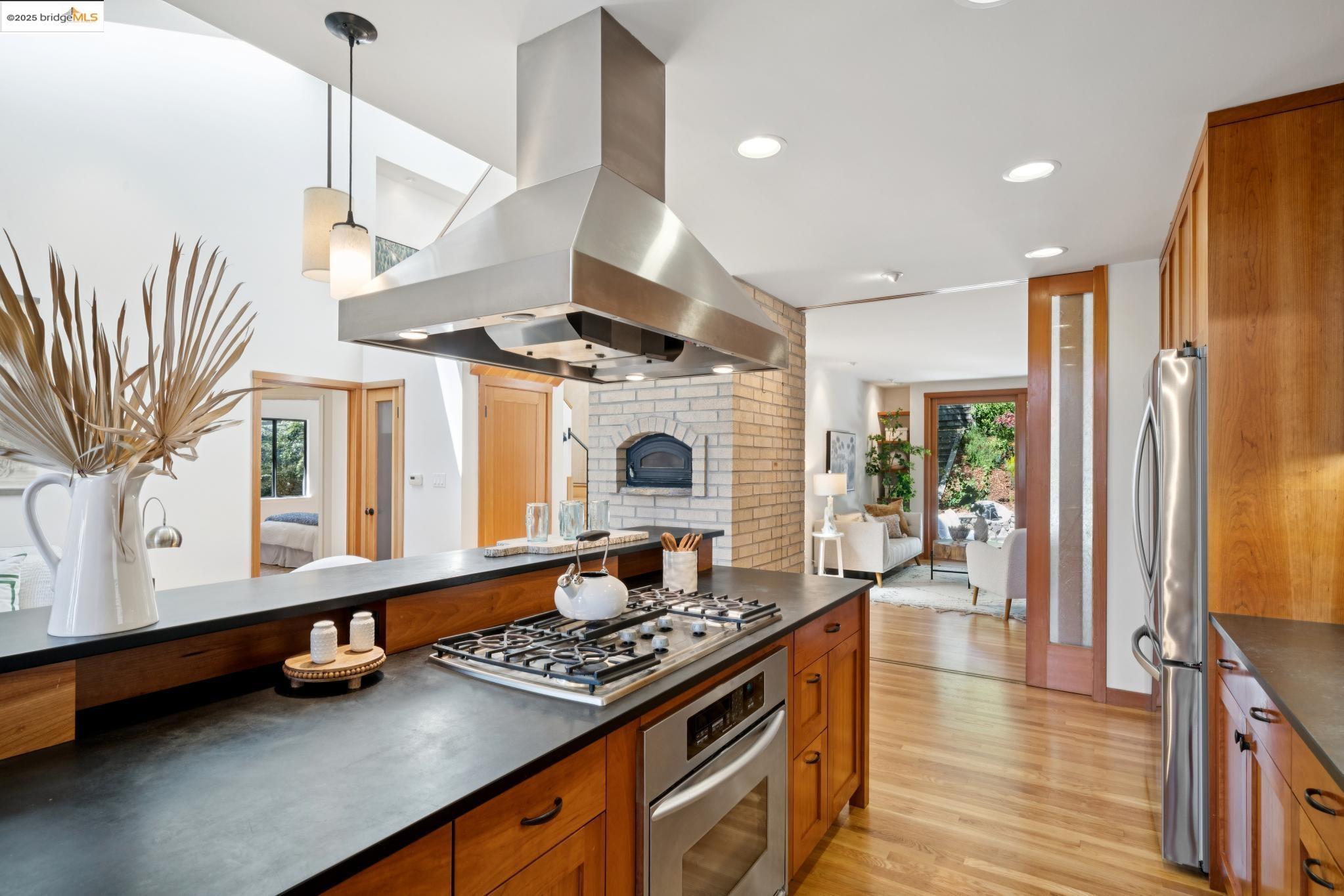 1346 Grizzly Peak Blvd