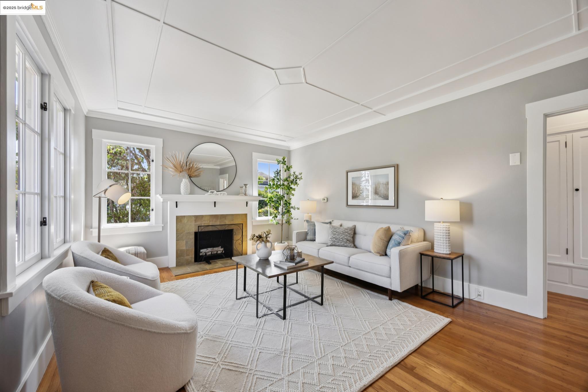 6501 Tremont