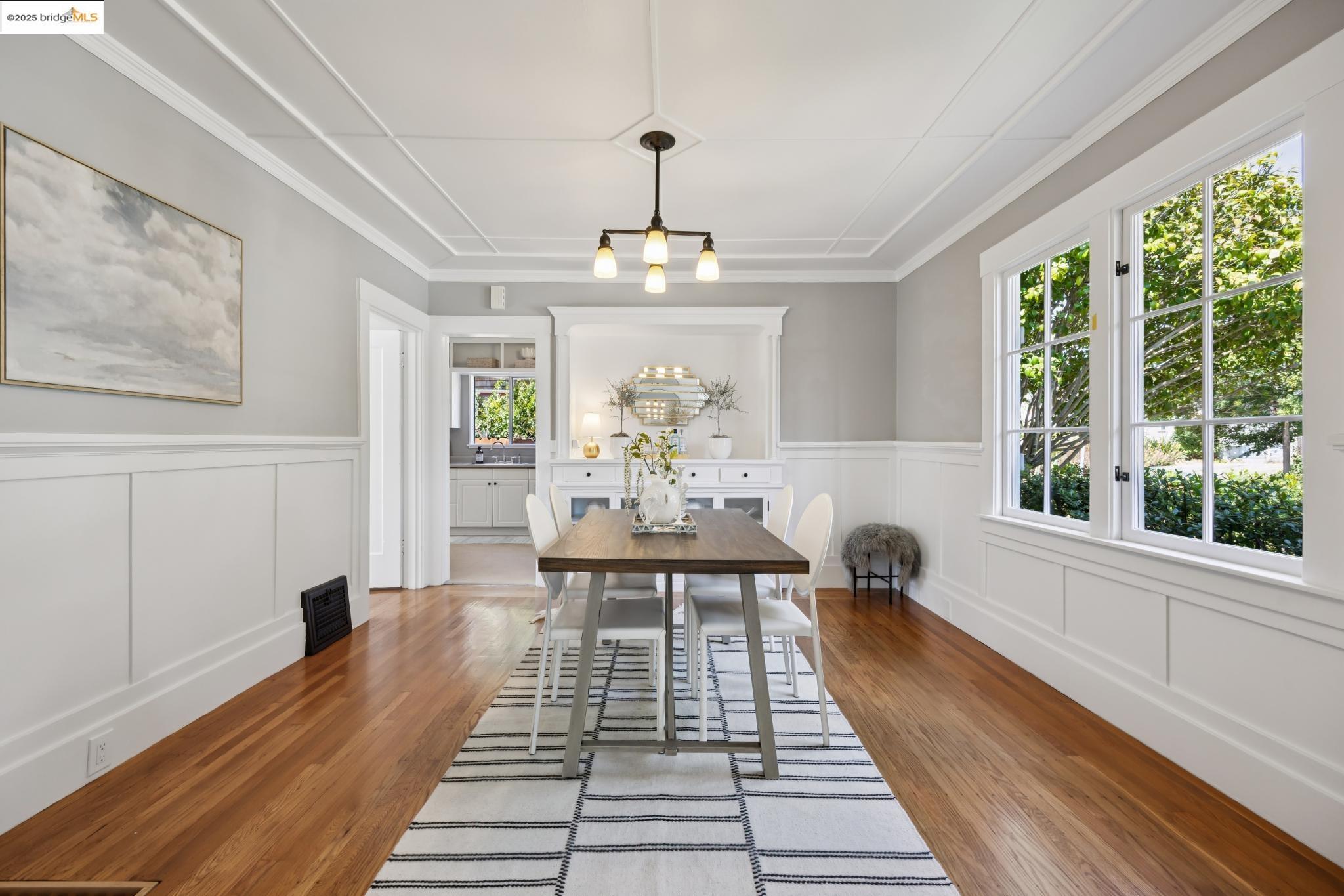 6501 Tremont