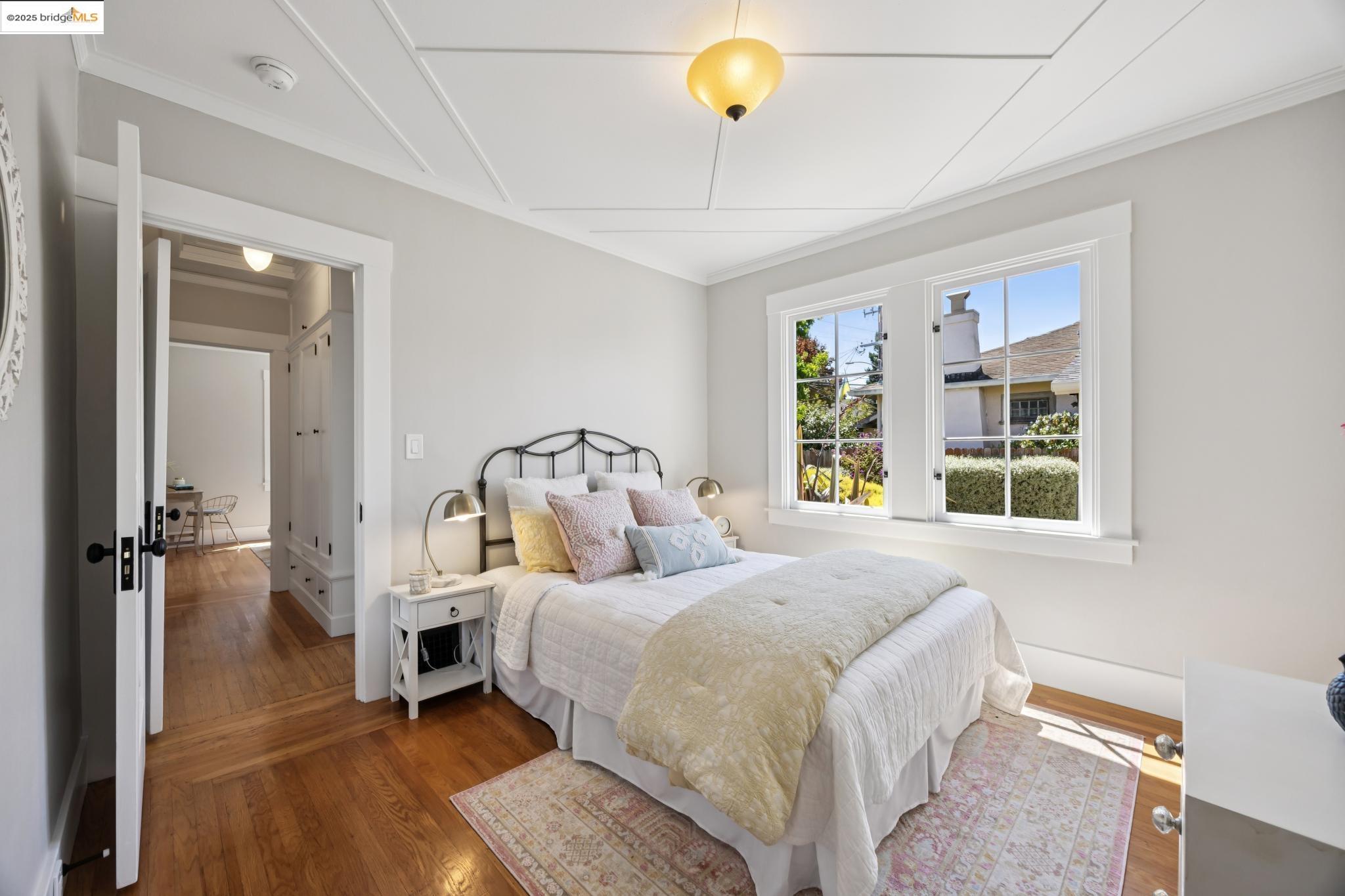 6501 Tremont