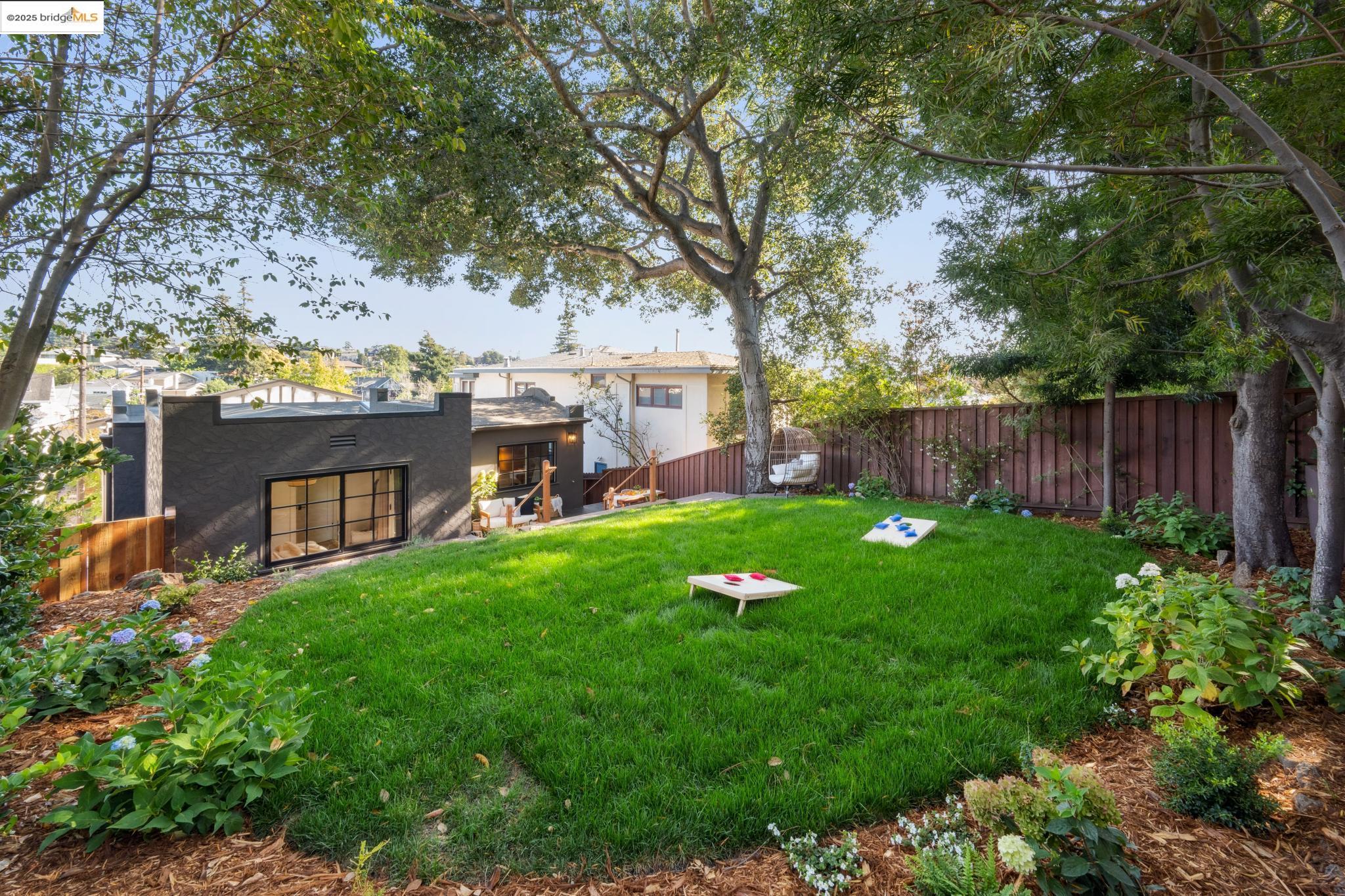 1135 Ranleigh Way