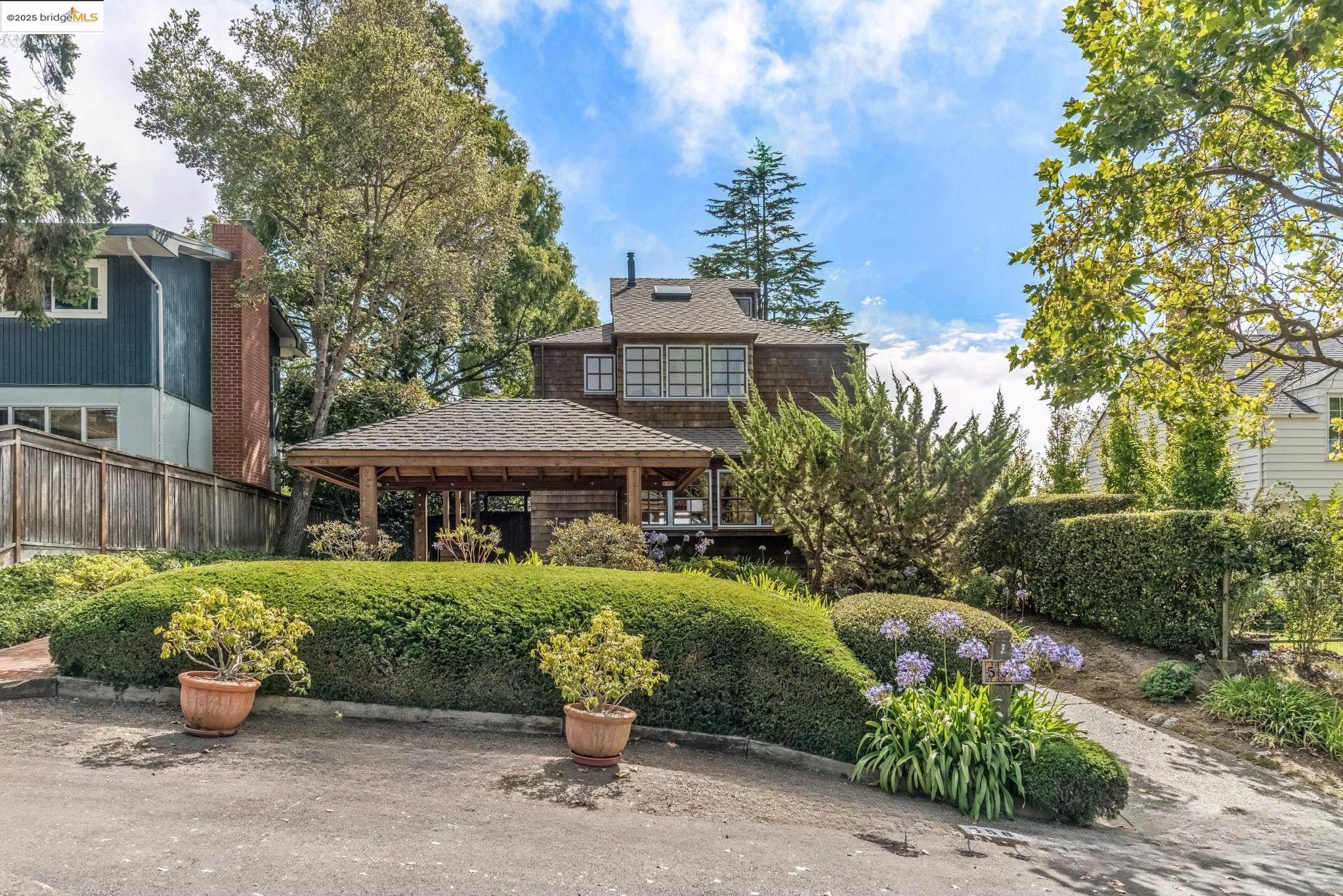 558 Woodmont Ave