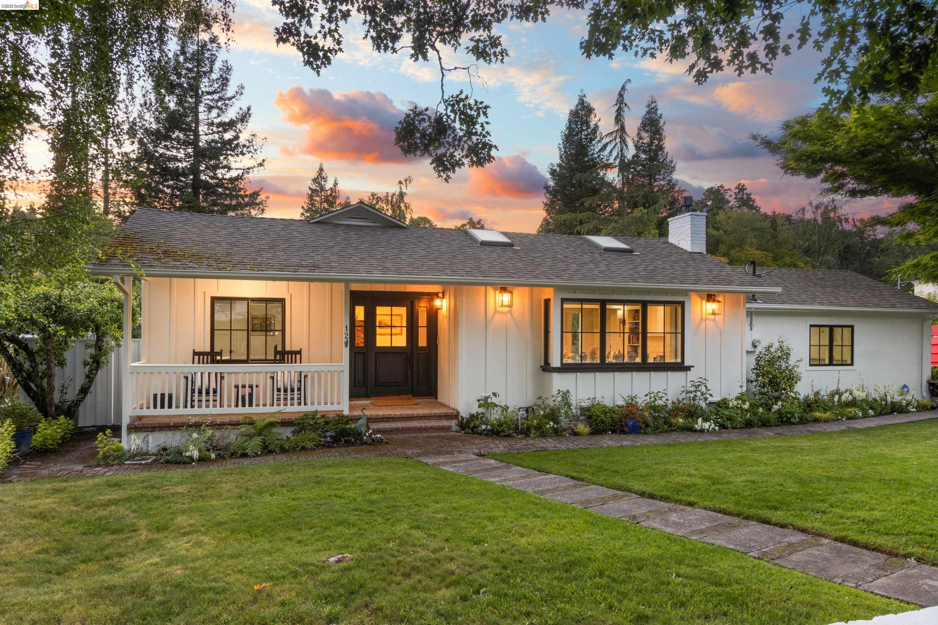 12 Woodland Rd
