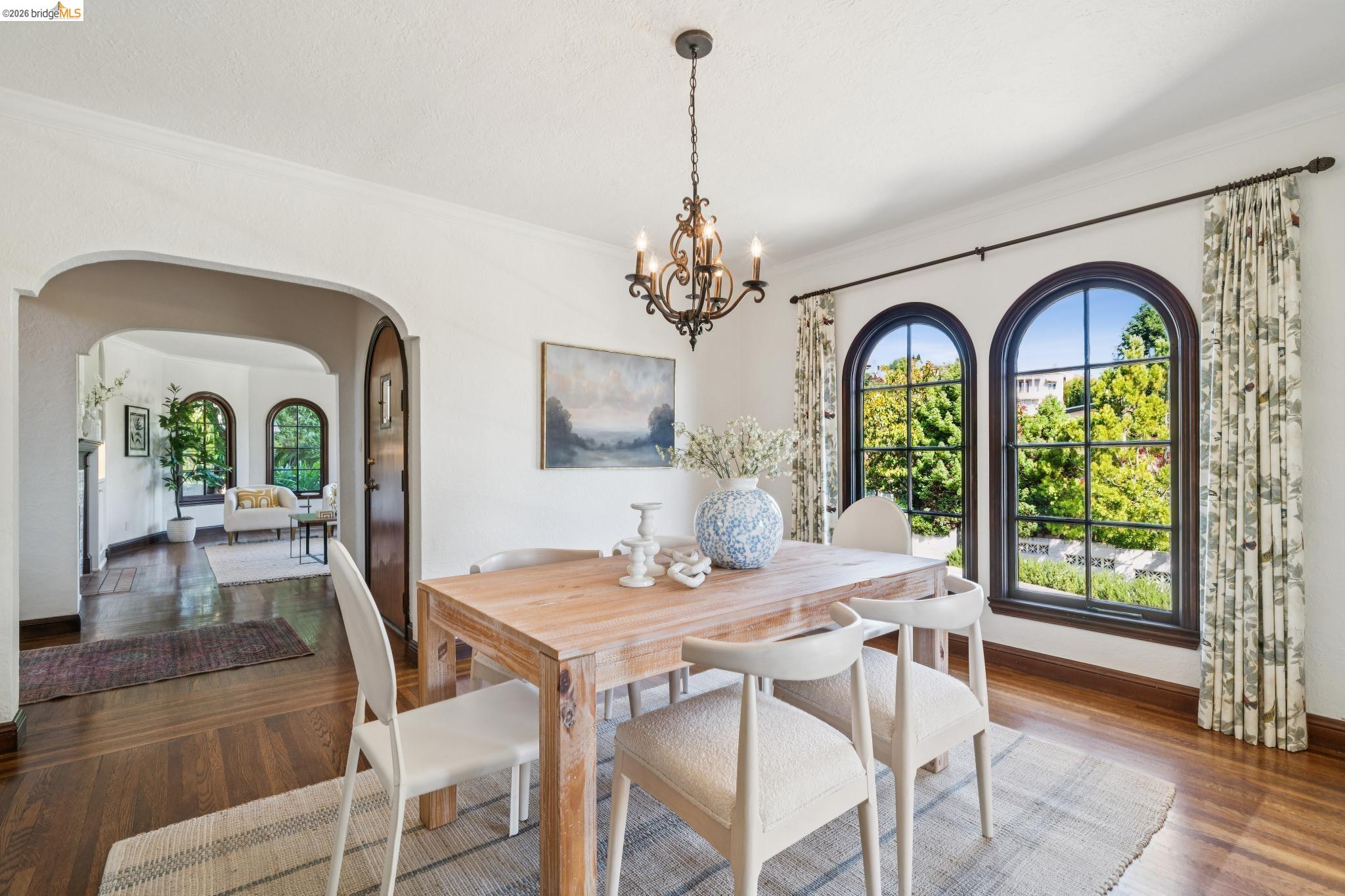 6080 Ocean View Drive