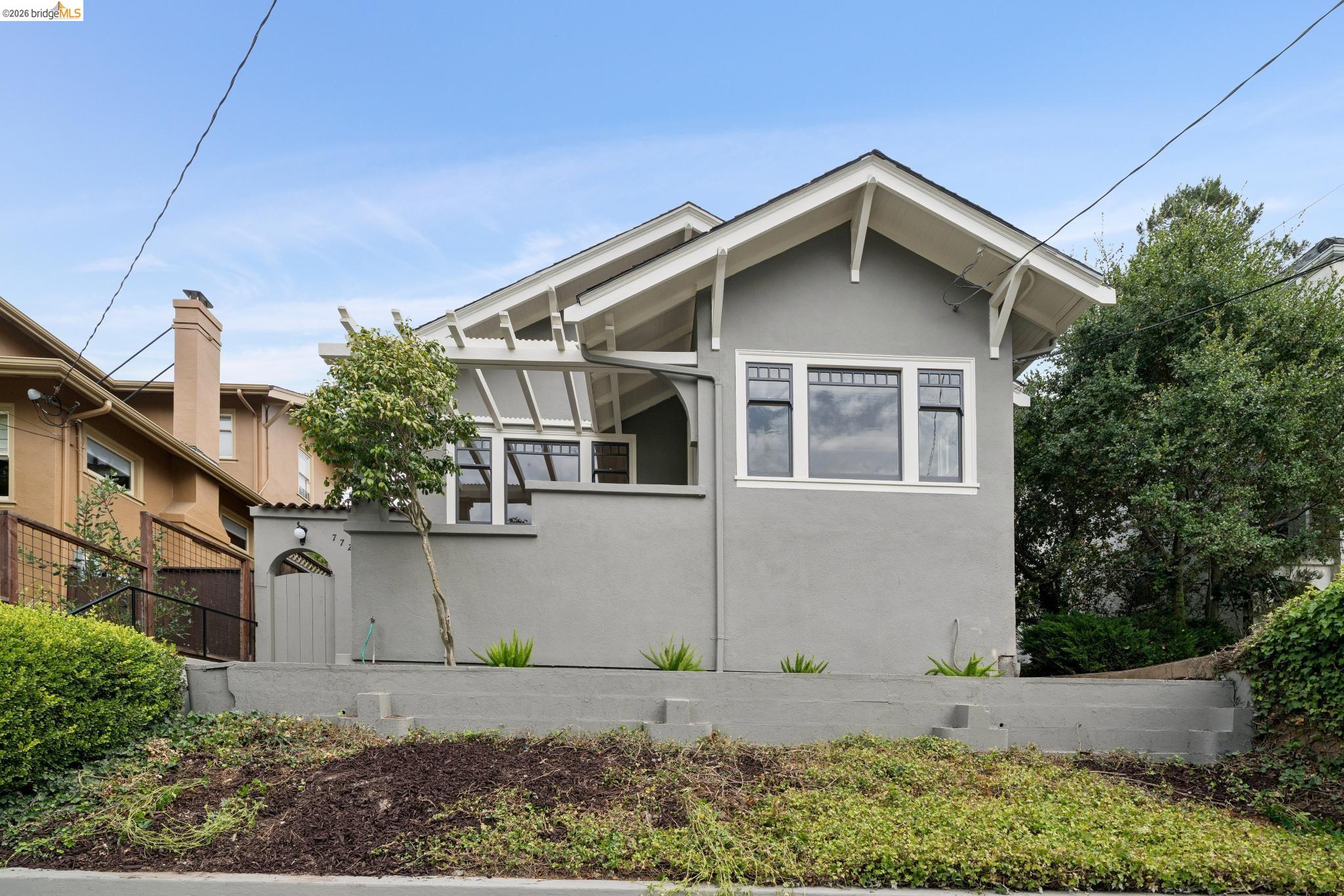 772 Vincente Ave