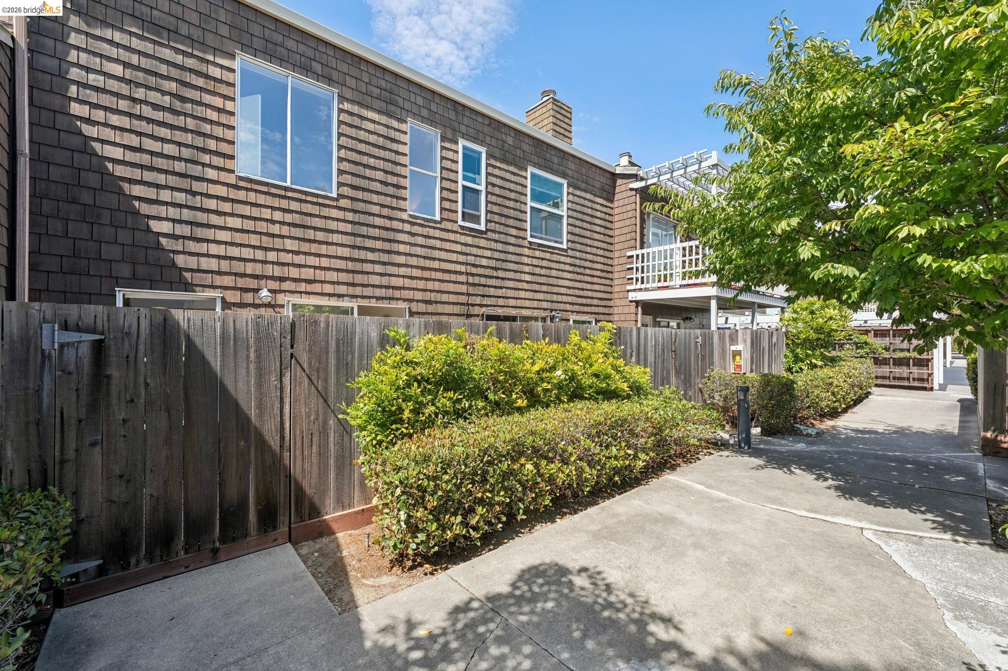 1806 Dwight Way Unit Unit: Address is Unit