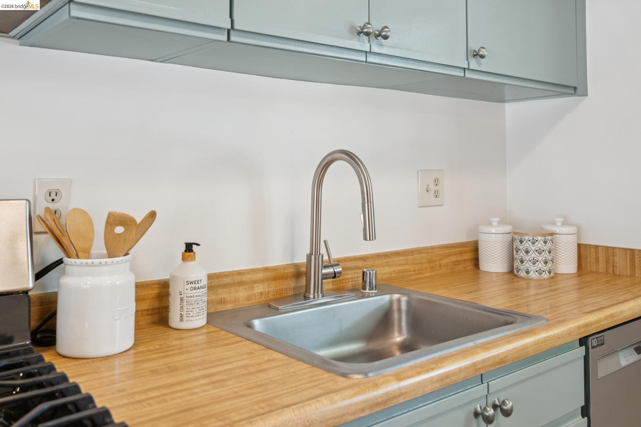 1806 Dwight Way Unit Unit: Address is Unit
