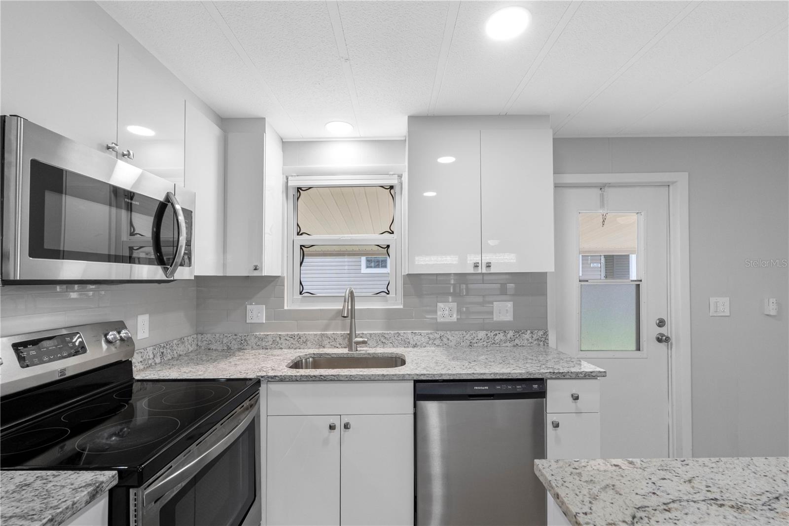 29250 US HIGHWAY 19 N #116