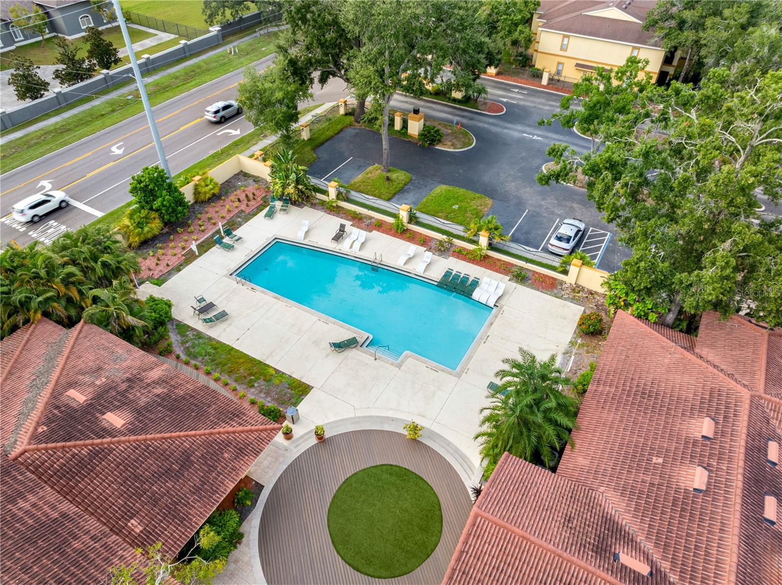 5608 PINNACLE HEIGHTS CIR #303