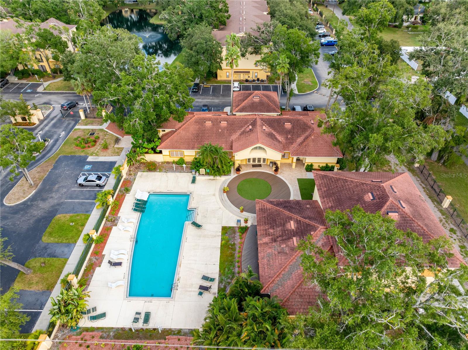 5608 PINNACLE HEIGHTS CIR #303