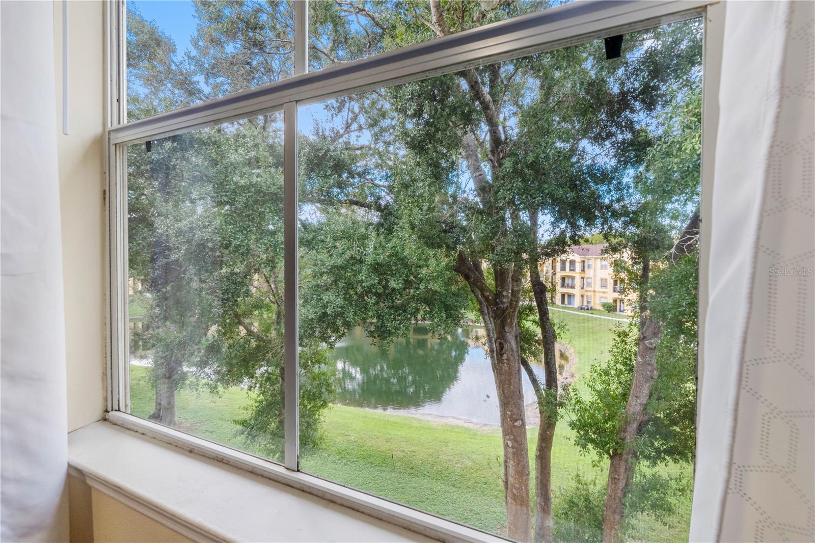 5608 PINNACLE HEIGHTS CIR #303