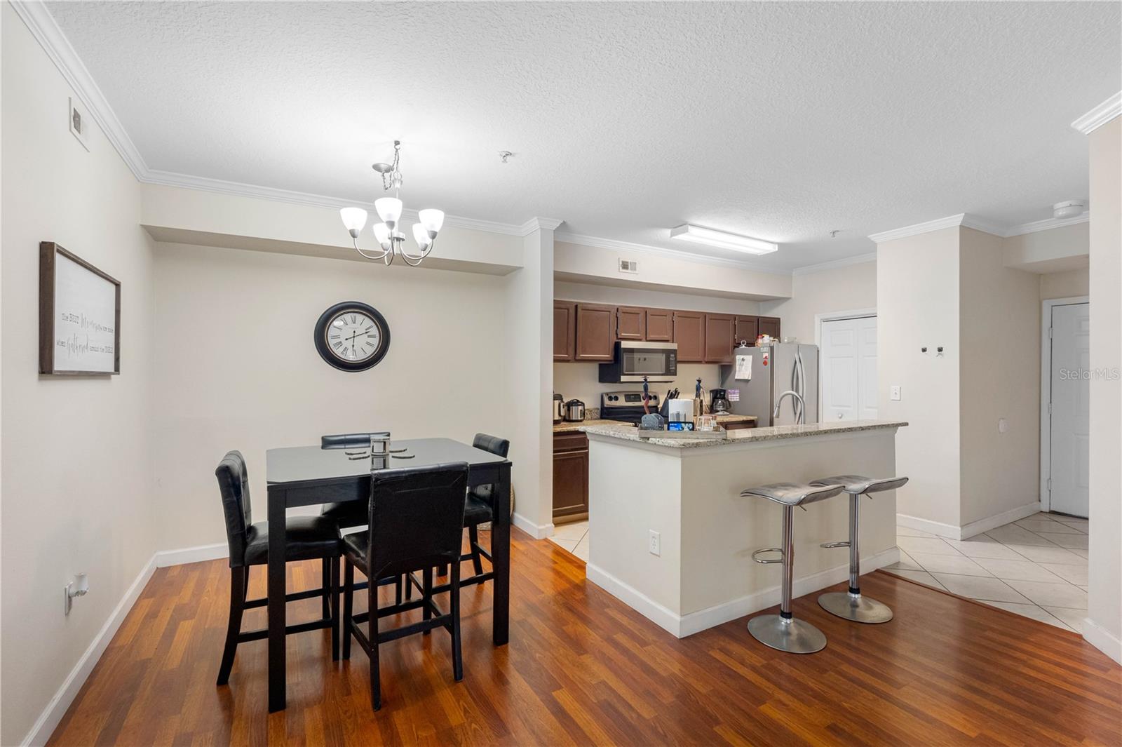 5608 PINNACLE HEIGHTS CIR #303