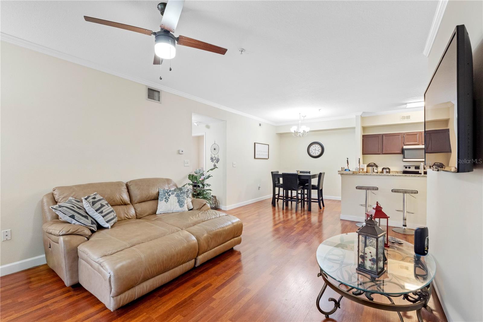 5608 PINNACLE HEIGHTS CIR #303