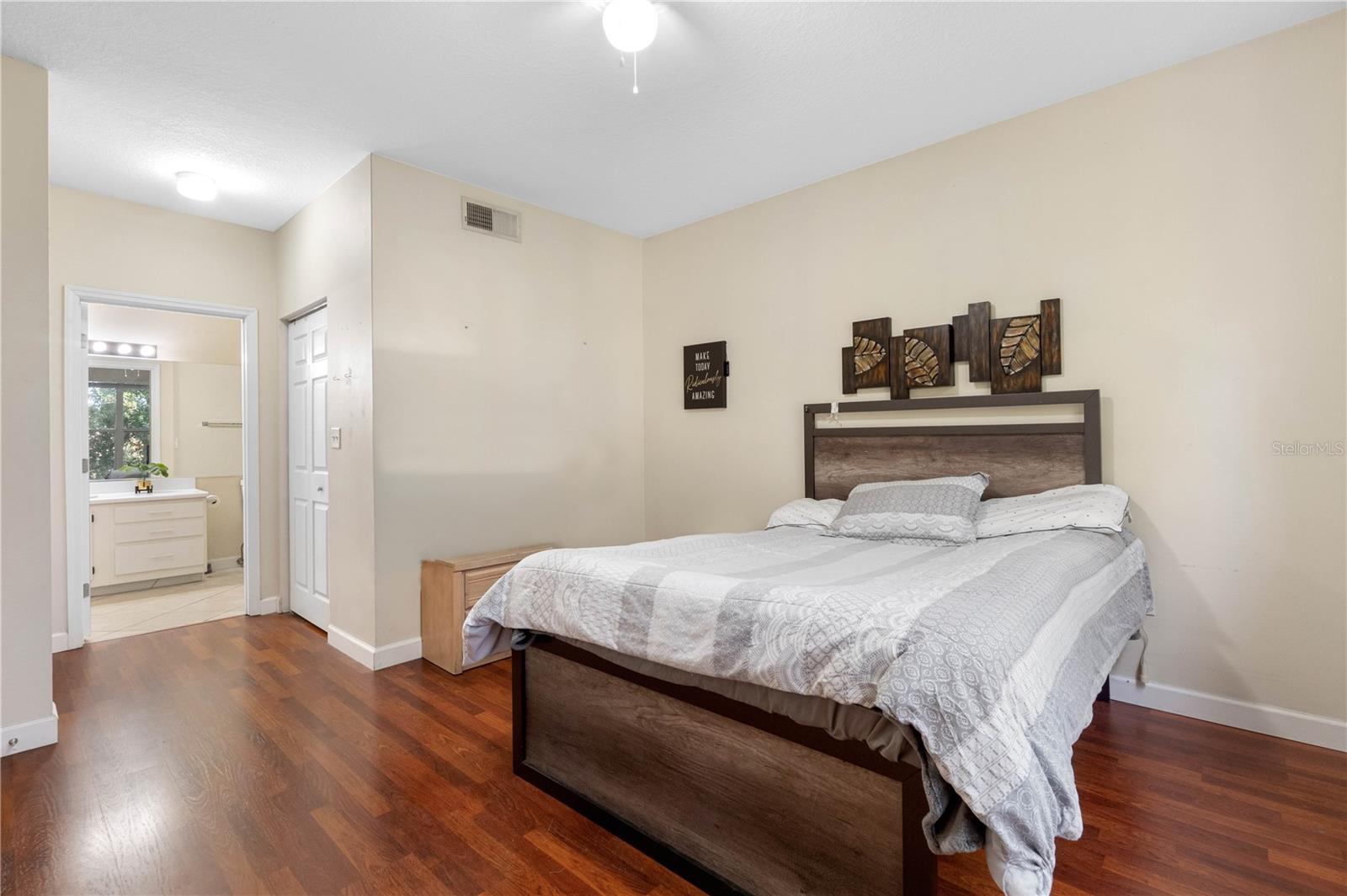 5608 PINNACLE HEIGHTS CIR #303