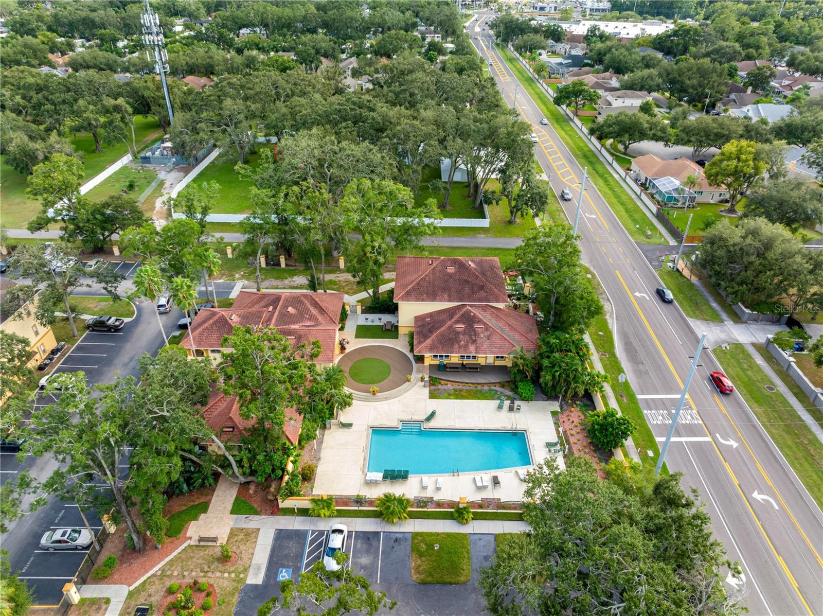 5608 PINNACLE HEIGHTS CIR #303